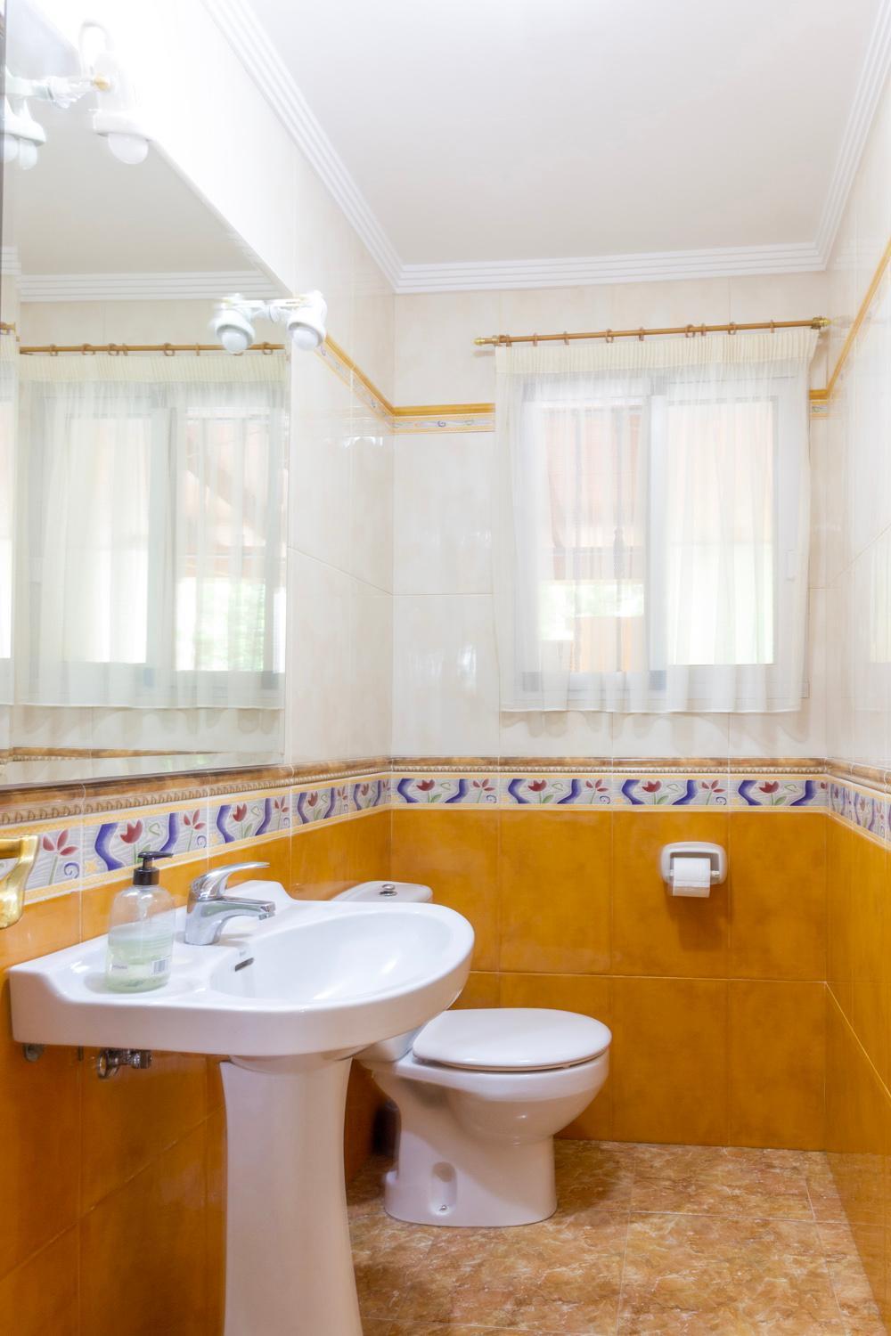 Nhà nghỉ Casa Con Jardin A Pocos Pasos Del Mar