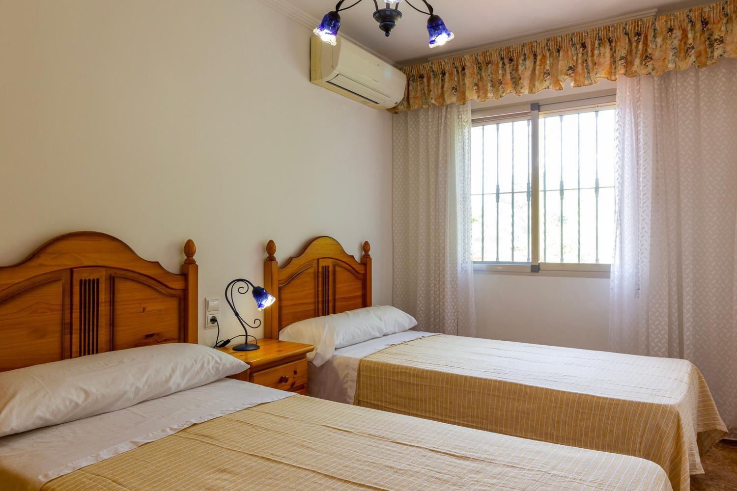 Nhà nghỉ Casa Con Jardin A Pocos Pasos Del Mar